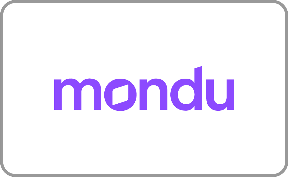 Das Logo des Finanzunternehmens Mondu ist mittig vor weißem Hintergrund platziert. “mondu” steht in blauen Kleinbuchstaben geschrieben, wobei die Innenfläche des “o” wie ein Karozeichen geformt ist.