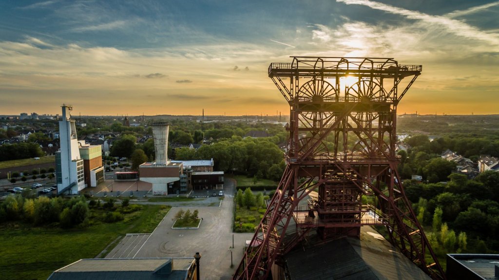Typische Ruhrgebiets-Kulisse. Hier: Zeche Consol in Gelsenkirchen. Foto: AdobeStock/luna1904